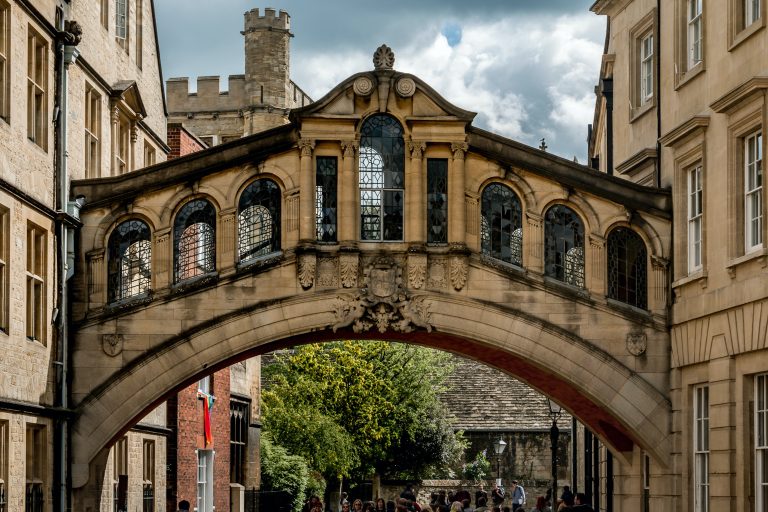 Applying to Oxbridge in 2023 or 2024?